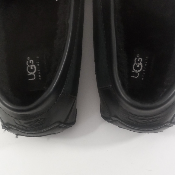 UGG Men's Ascot Slipper - Picture 2 of 8